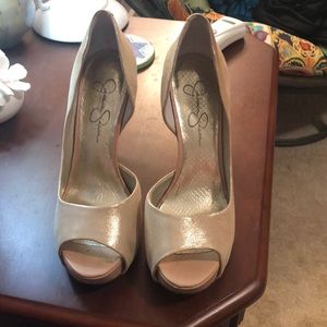 Jessica Simpson 4.5” heels.